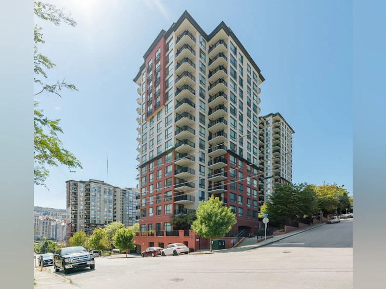 1104-813 Agnes Street, New Westminster, BC, V3M 0A9 - 2
