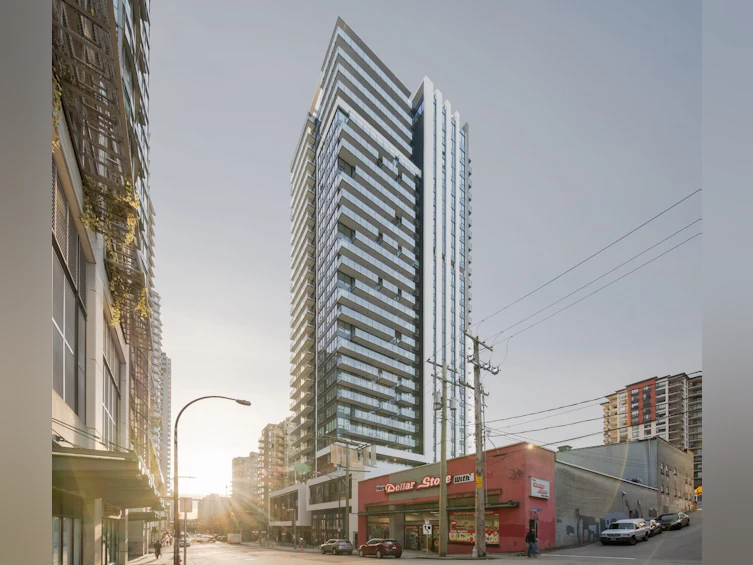 506-823 Carnarvon Street, New Westminster, BC, V3M 1E9