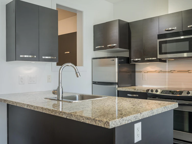 206-33538 Marshall, Abbotsford, BC, V2S 0C6 - 9