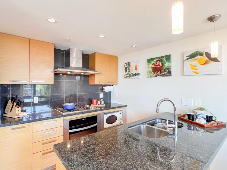 1805-5811 No. 3 Road, Richmond, BC, V6X 4L7 - 9