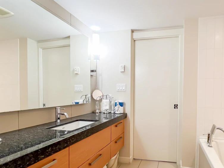 1805-5811 No. 3 Road, Richmond, BC, V6X 4L7 - 14