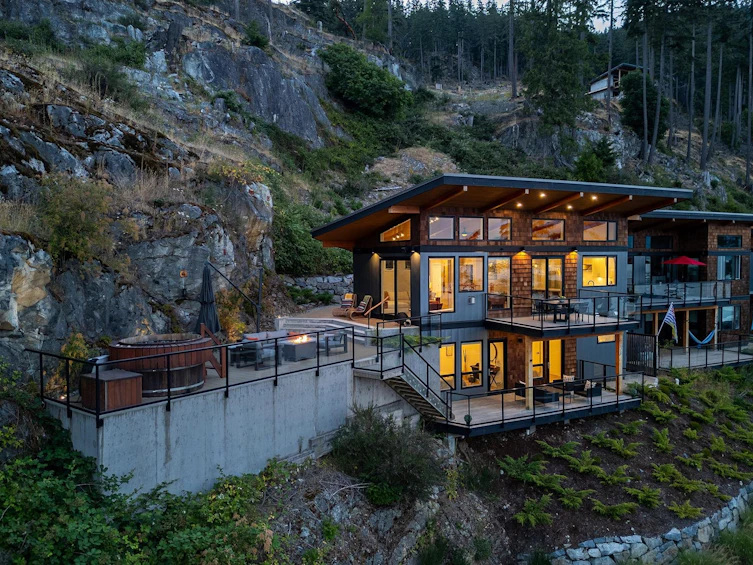 238 Shore Lane, Bowen Island, BC, V0N 1G2 - 33