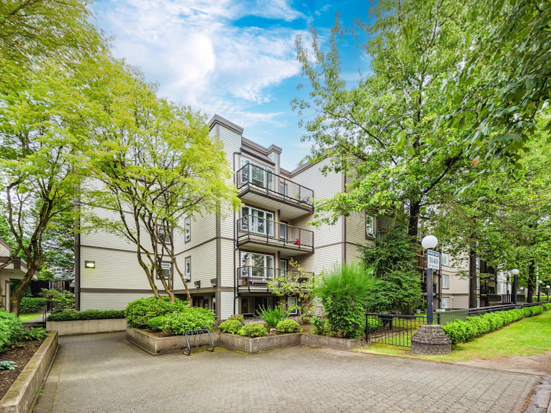 404 - 1040 E Broadway Street, Vancouver BC V5T 4N7