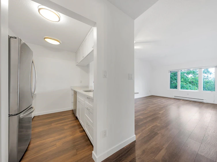 404-1040 East Broadway, Vancouver, BC, V5T 4N7 - 9