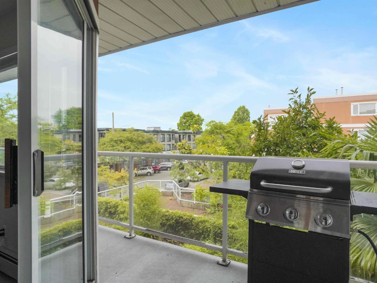 211-15233 Pacific, Surrey, BC, V4B 1P8 - 32