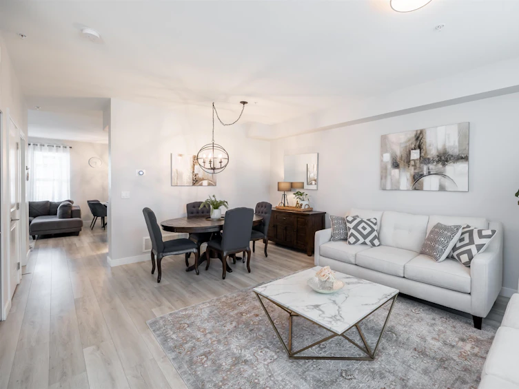 20267 82b Avenue, Langley, BC, V2Y 0Y8 - 4