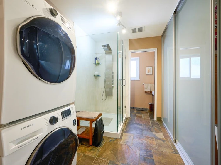 570 W 64th Avenue, Vancouver, BC, V6P 2K9 - 13