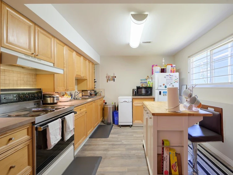 570 W 64th Avenue, Vancouver, BC, V6P 2K9 - 16