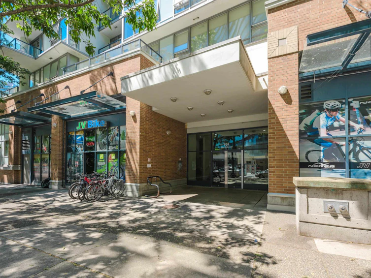 811-939 Expo Boulevard, Vancouver, BC, V6Z 3G7 - 2