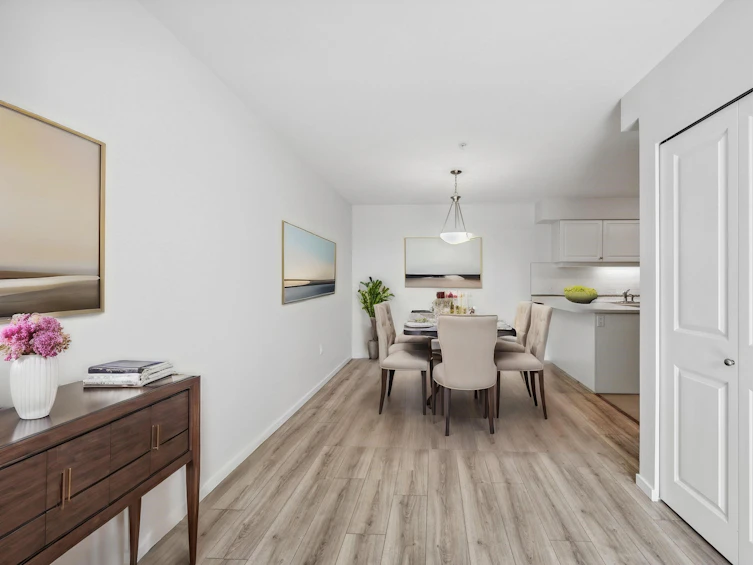 304-13911 70th, Surrey, BC, V3W 6B4 - 4