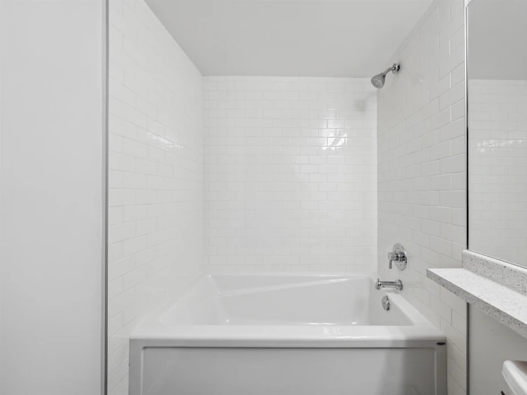 304-13911 70th, Surrey, BC, V3W 6B4 - 14