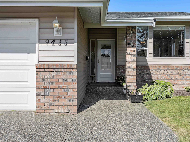 9435 James Street, Chilliwack, BC, V2P 6Y4 - 2