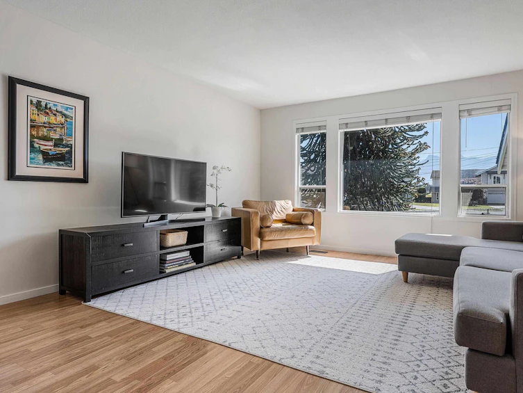 9435 James Street, Chilliwack, BC, V2P 6Y4 - 4
