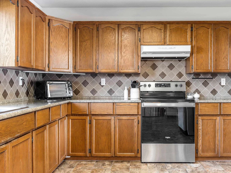 9435 James Street, Chilliwack, BC, V2P 6Y4 - 11
