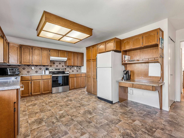 9435 James Street, Chilliwack, BC, V2P 6Y4 - 14