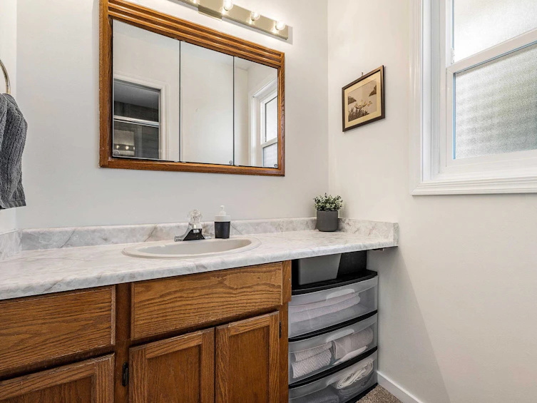 9435 James Street, Chilliwack, BC, V2P 6Y4 - 23