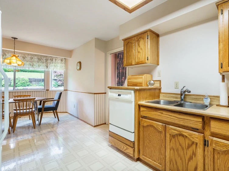 2870 Mara Drive, Coquitlam, BC, V3C 5L3 - 16