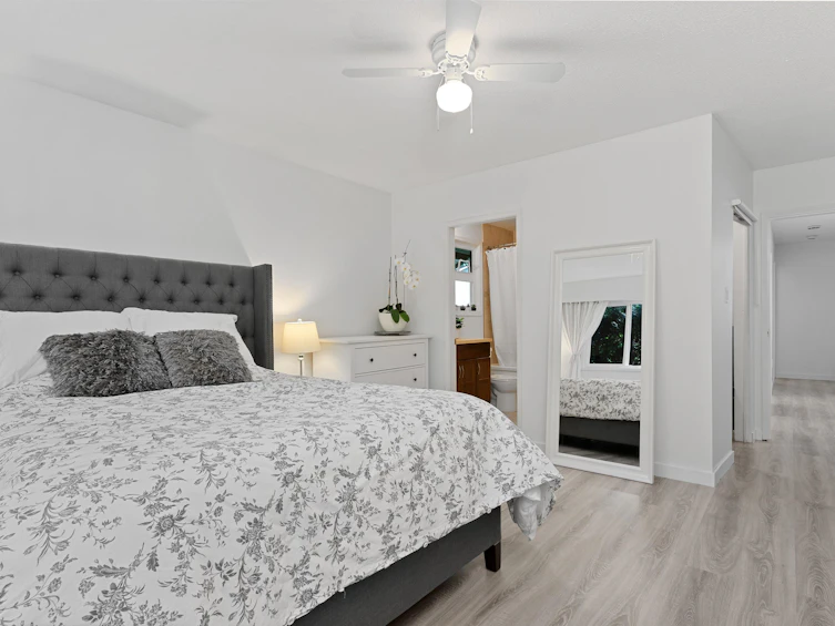 5645 Westport Road, West Vancouver, BC, V7W 1V2 - 4