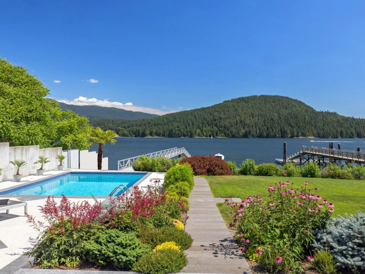 588 Lowry Lane, North Vancouver, BC, V7G 1R3 - 33