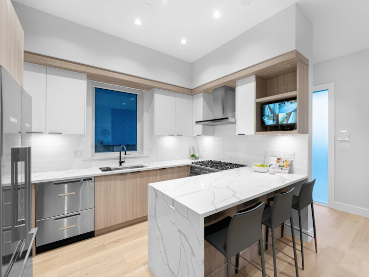 1-737 West 68th Avenue, Vancouver, BC, V6P 2T8 - 14