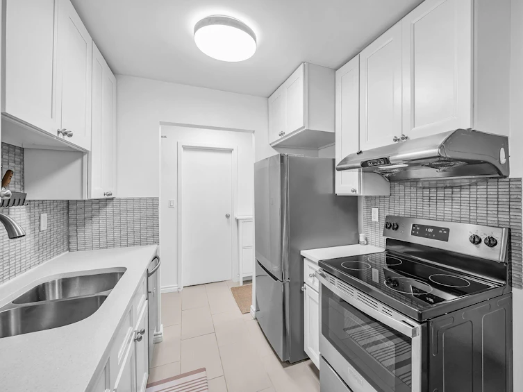 218-8651 Westminster Highway, Richmond, BC, V6X 3E3 - 11