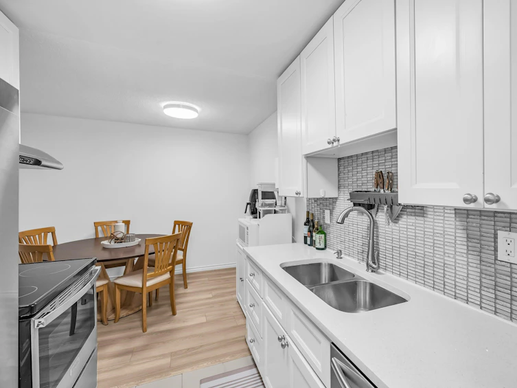 218-8651 Westminster Highway, Richmond, BC, V6X 3E3 - 13