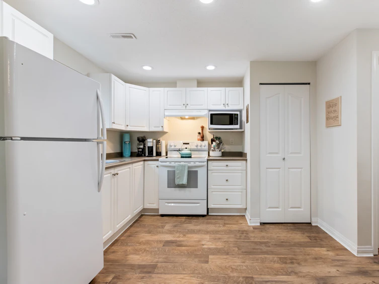 24084 109 Avenue, Maple Ridge, BC, V2W 1Z4 - 24