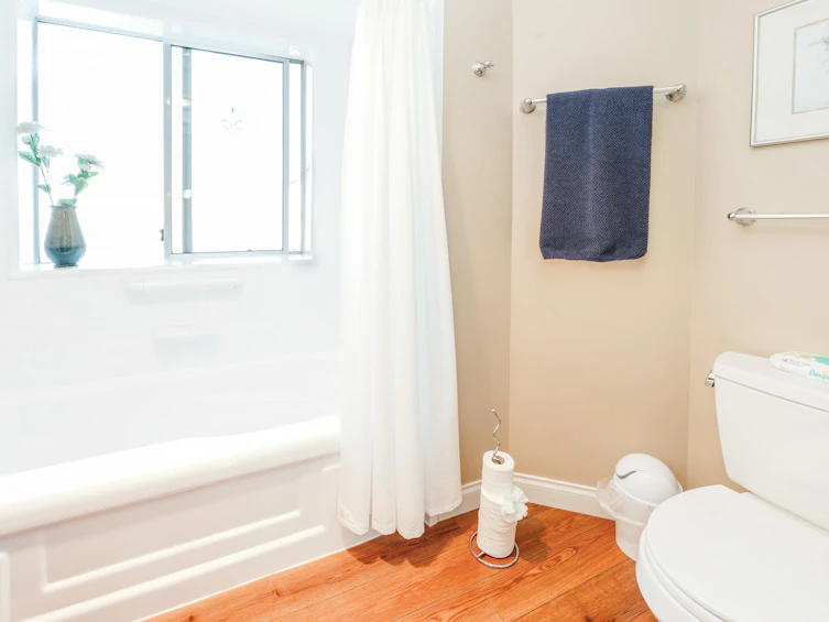 205-5363 206, Langley, BC, V3A 2C5 - 24