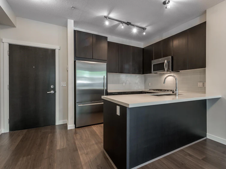 106-217 West 8th Street, North Vancouver, BC, V7M 0C2 - 5