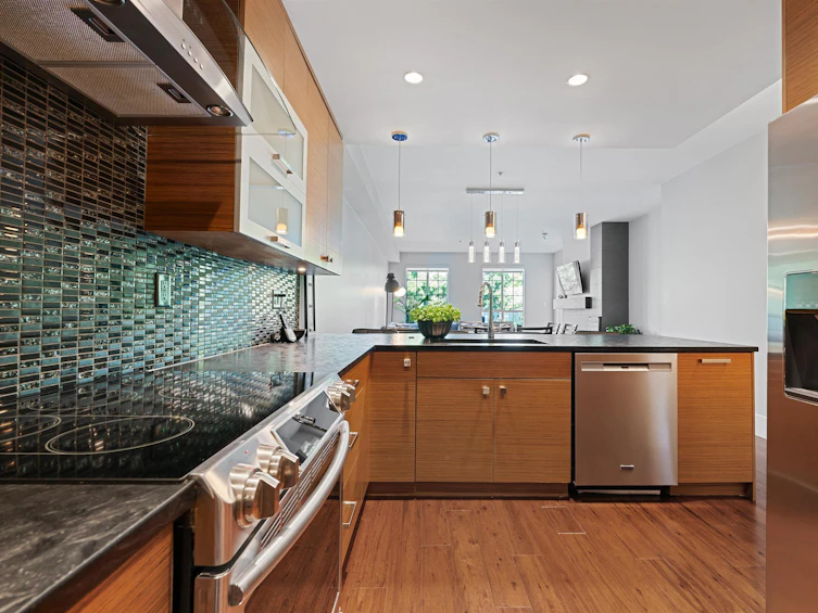 331-5835 Hampton Place, Vancouver, BC, V6T 2G2 - 10