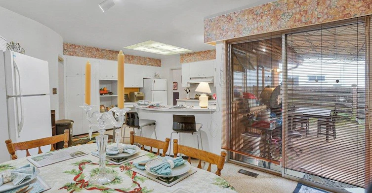 2950 W 31st Avenue, Vancouver, BC, V6L 2A4 - 15