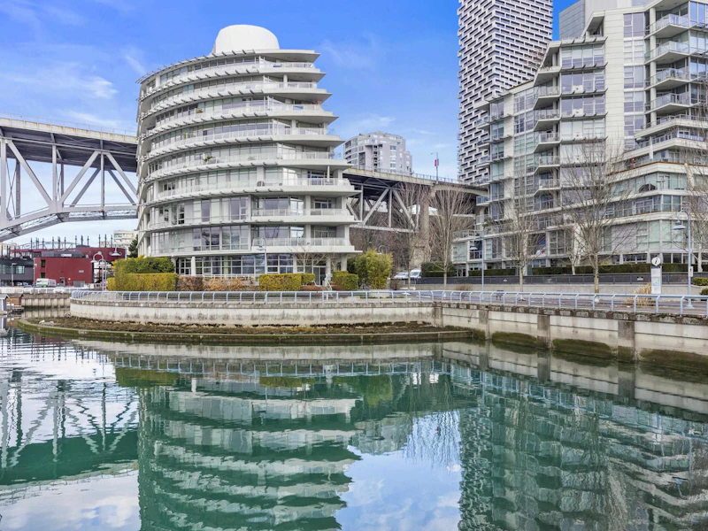 626 Kinghorne Mews, Vancouver BC V6Z 3H6