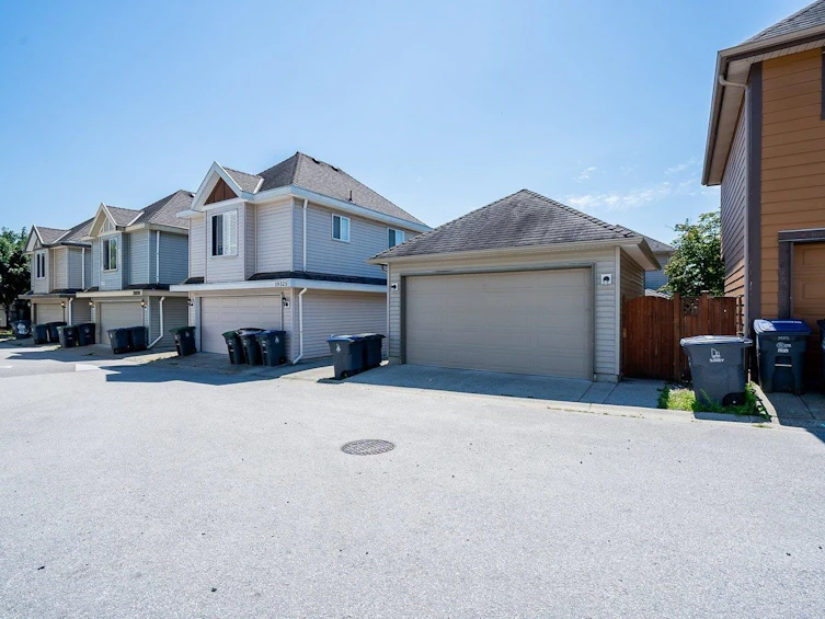 19319 67 Avenue, Surrey, BC, V4N 1M7 - 31