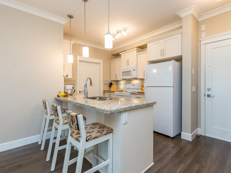 305-45750 Keith Wilson Road, Chilliwack, BC, V2R 0X3 - 6
