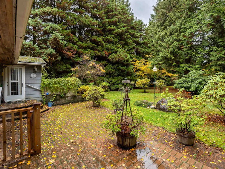 12687 23 Avenue, Surrey, BC, V4A 2C6 - 10