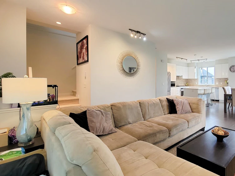 62-3500 Burke Village Promenade, Coquitlam, BC, V3E 0N2 - 3