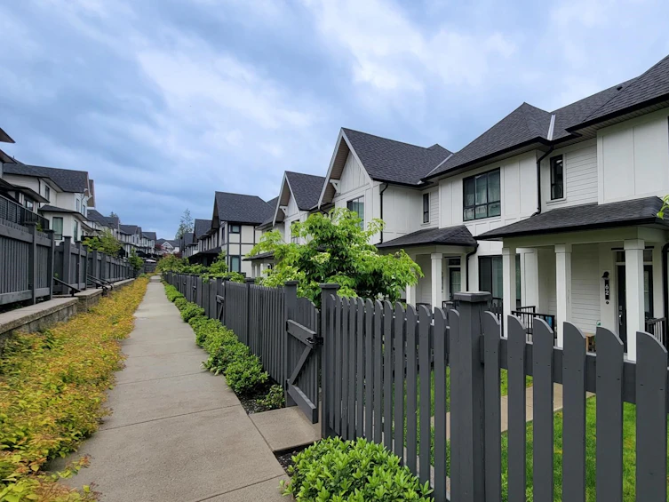 62-3500 Burke Village Promenade, Coquitlam, BC, V3E 0N2 - 29