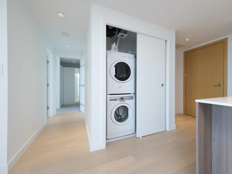 1105-4638 Gladstone Street, Vancouver, BC, V5N 0G5 - 9