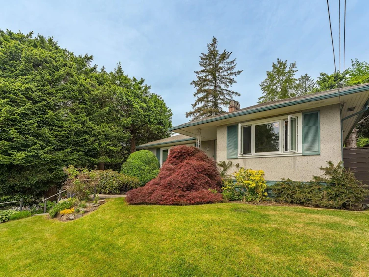 464 West 28th Street, North Vancouver, BC, V7N 2J3 - 2