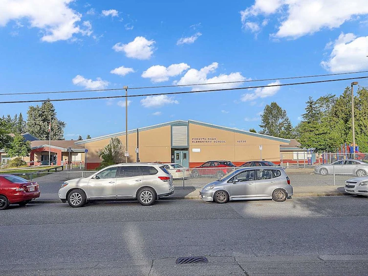 204-10721 139 Street, Surrey, BC, V3T 4L8 - 24