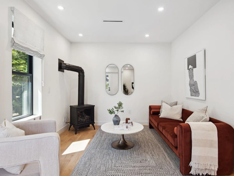 1228 W 26th Avenue, Vancouver, BC, V6H 2A9 - 3