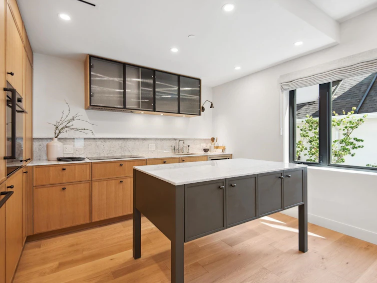 1228 W 26th Avenue, Vancouver, BC, V6H 2A9 - 10