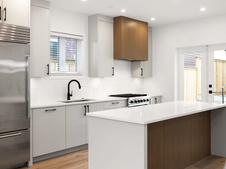 608 East 9th Street, North Vancouver, BC, V7L 2B7 - 14