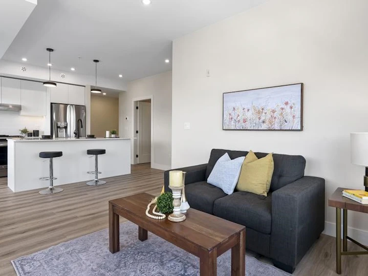 304-6285 King George Boulevard, Surrey, BC, V3X 1G1 - 6