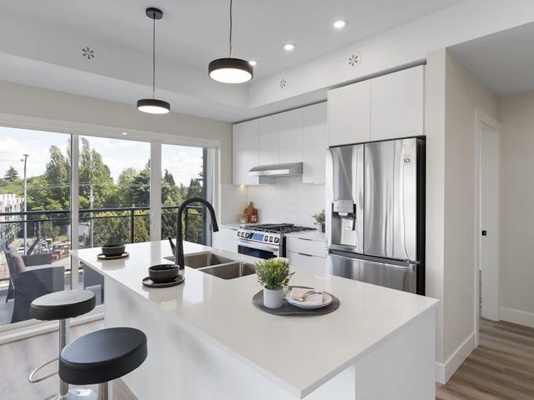 304-6285 King George Boulevard, Surrey, BC, V3X 1G1 - 10