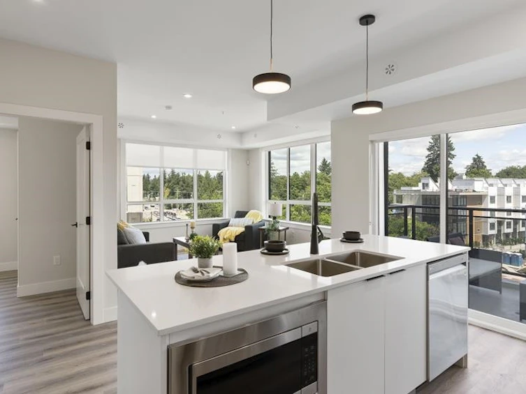304-6285 King George Boulevard, Surrey, BC, V3X 1G1 - 13