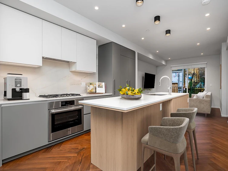 123-755 W 49th Avenue, Vancouver, BC, V5Z 2S6 - 3