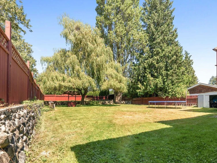 1058 Fairview Road, Gibsons, BC, V0N 1V3 - 32