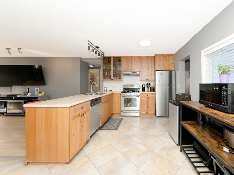 11641 212 Street, Maple Ridge, BC, V2X 4Z6 - 5