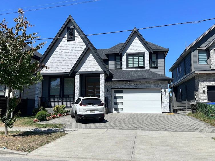 14015 58a Avenue, Surrey, BC, V3X 2R9